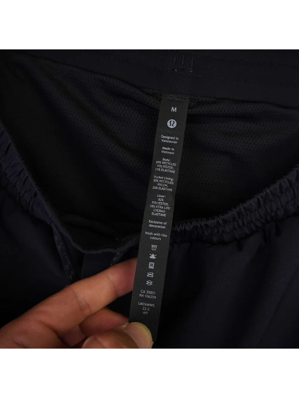 Lululemon Pool Short Black Lined 7